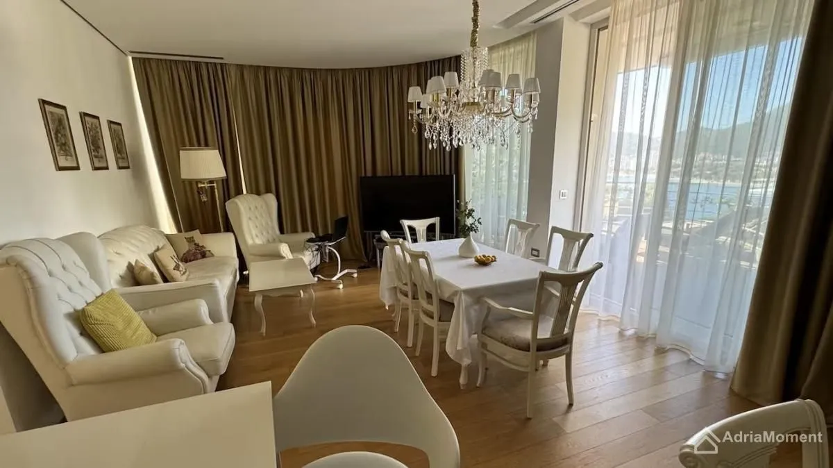 Sale, two bedroom apartment, 141m², Centar, Budva