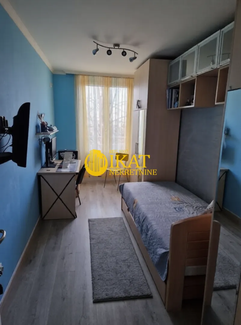 Prodaja, trosoban stan, 74m², Čukarica, Beograd