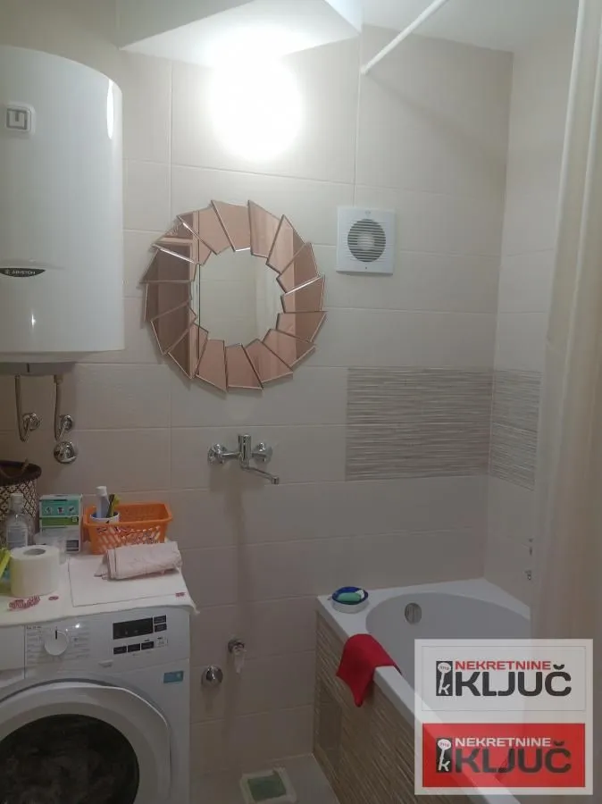 Prodaja, dvosoban stan, 65m², Bulevar Oslobodjenja, Novi Sad Sve Podlokacije