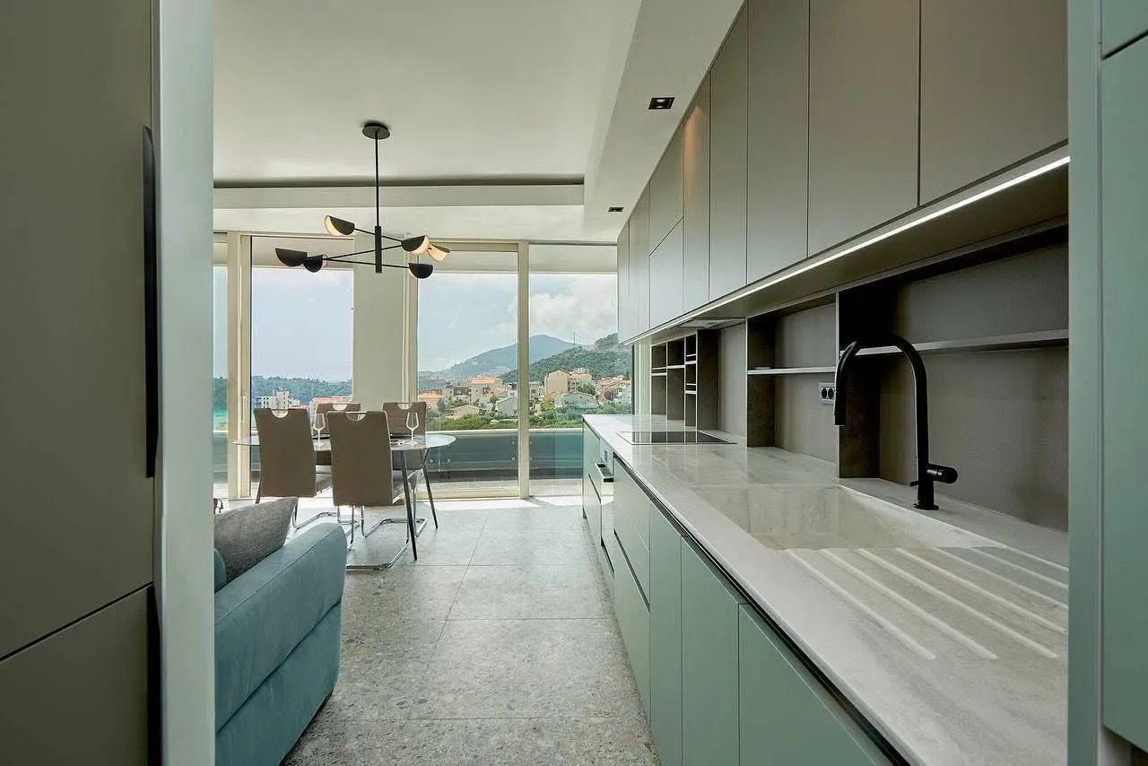 Sale, two bedroom apartment, 115m², Bečići, Budva