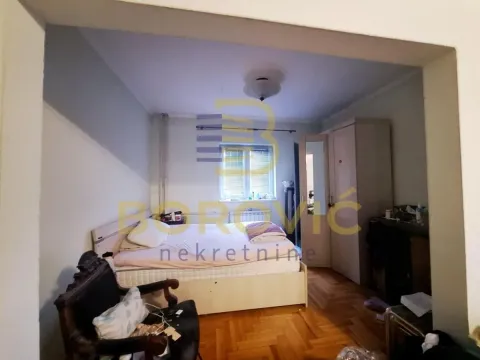 Sale, two bedroom apartment, 50m², Južni Bulevar, Vračar Sve Podlokacije - image 5