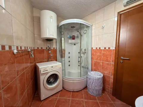 Sale, three bedroom apartment, 69m², Bečići, Budva - image 6