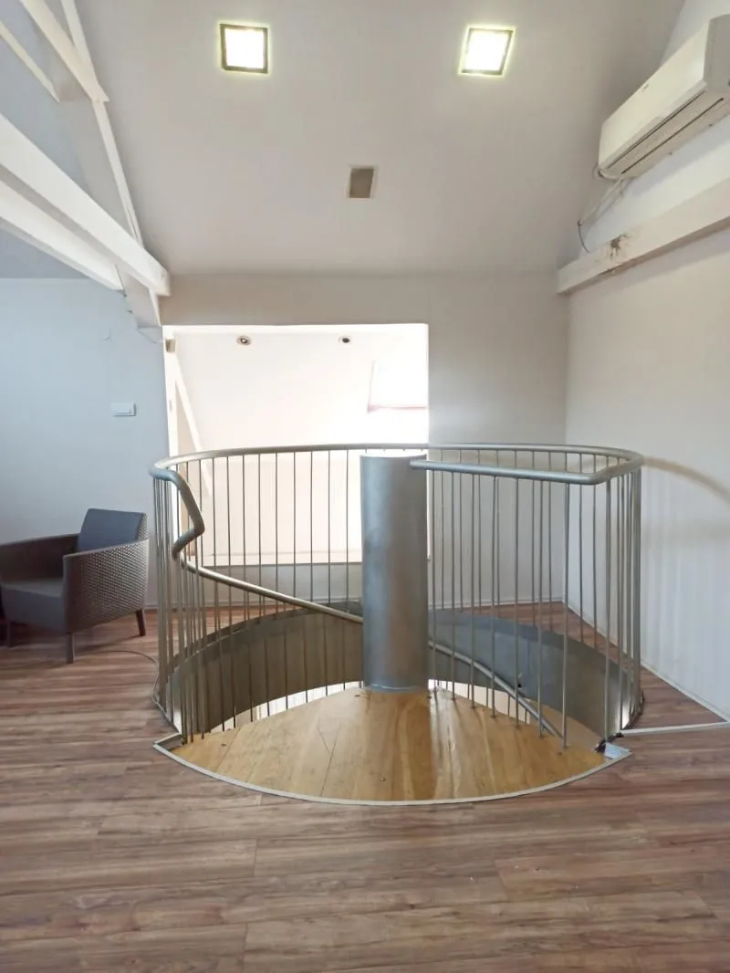 Rent, office space, 62m², Retenzija, Beograd