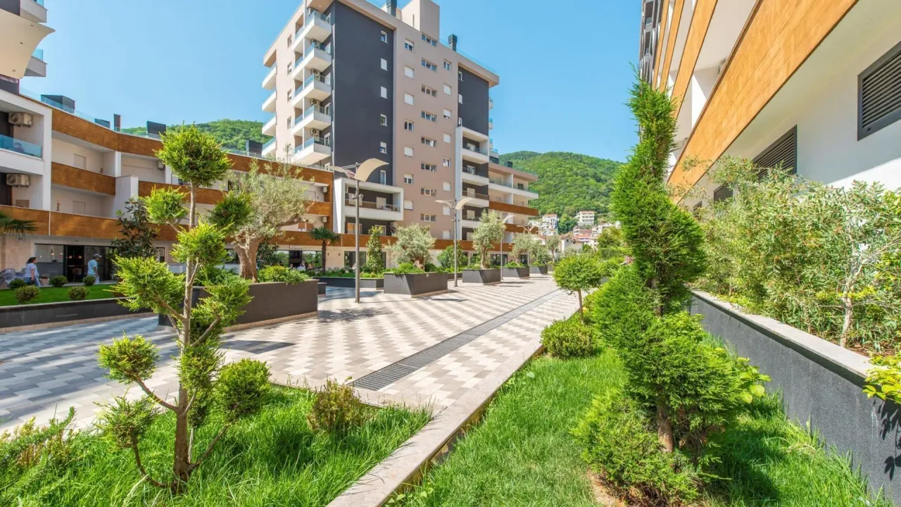 Prodaja, poslovni prostor, 27m², Budva, Crna Gora