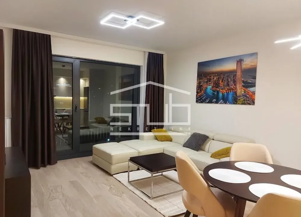 Izdavanje, dvosoban stan, 58m², Savski Venac, Beograd