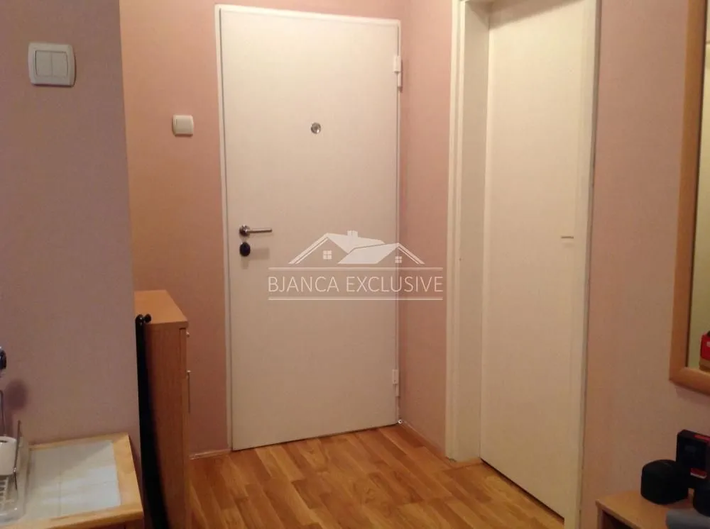 Sale, one bedroom apartment, 30m², Cvetkova Pijaca, Zvezdara Sve Podlokacije