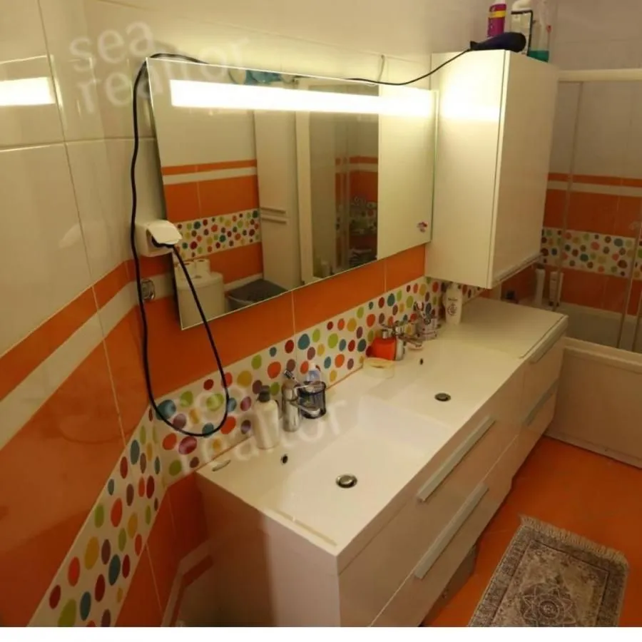 Prodaja, trosoban stan, 136m², Centar, Podgorica