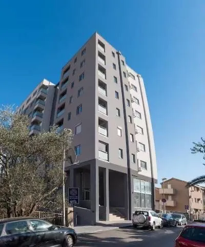 Rent, one bedroom apartment, 40m², Centar, Budva