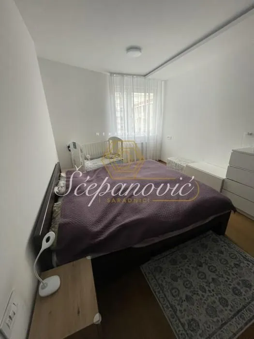 Prodaja, četvorosoban stan, 111m², Bulevar Evrope, Novi Sad Sve Podlokacije