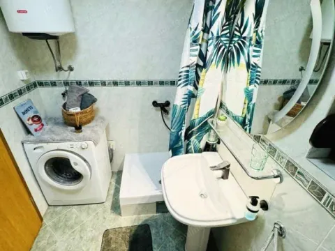 Sale, three bedroom apartment, 120m², Petrovac, Budva - image 13