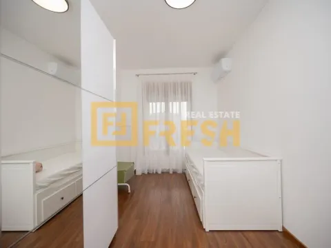 Izdavanje, dvosoban stan, 74m², Master Kvart, Podgorica - image 13