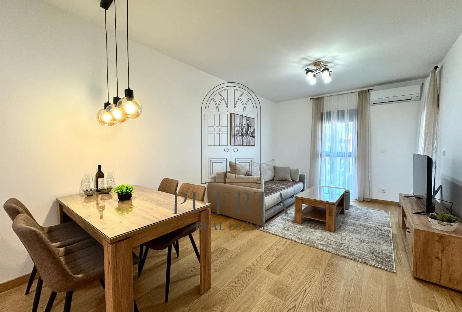 Izdavanje, jednosoban stan, 46m², City Kvart, Podgorica