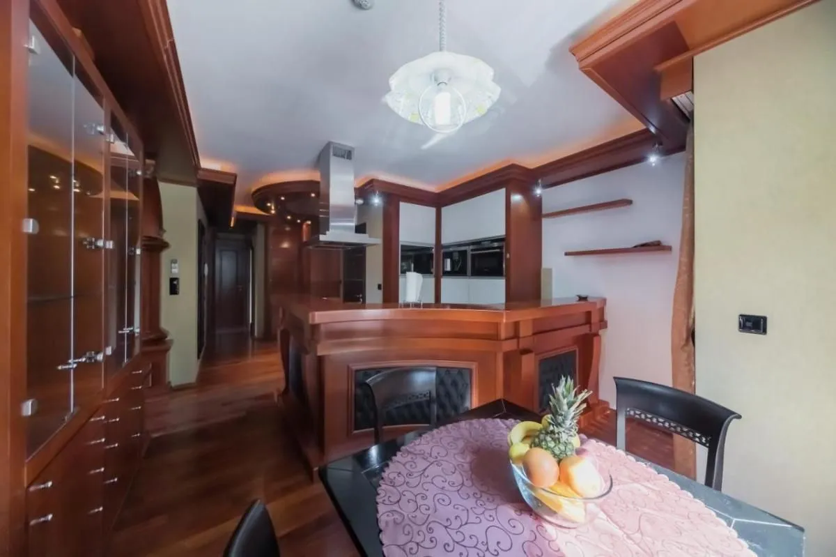 Sale, two bedroom apartment, 80m², Dobrota, Kotor