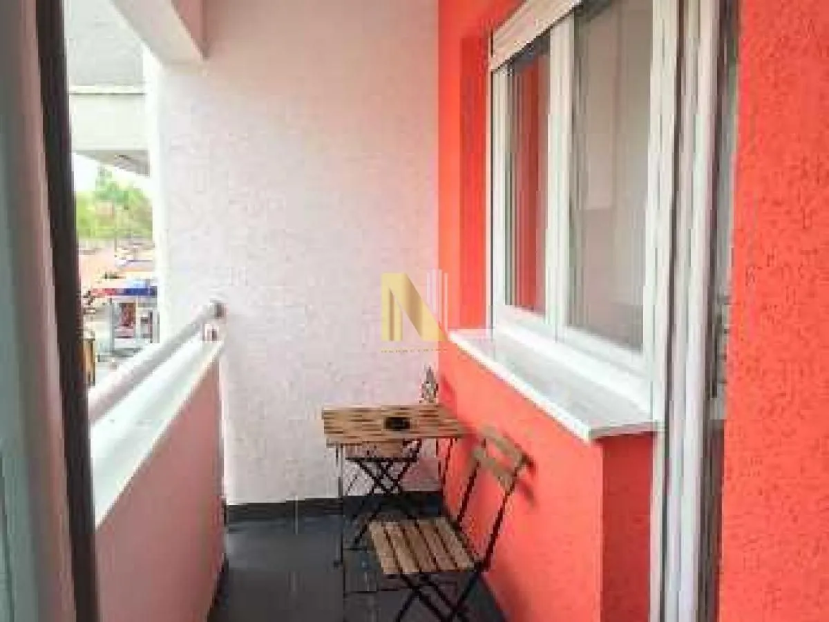 Izdavanje, dvosoban stan, 45m², Centar, Novi Sad
