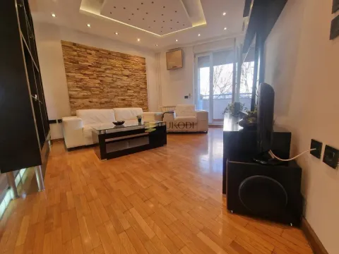 Stan in Novi Beograd Blok 22