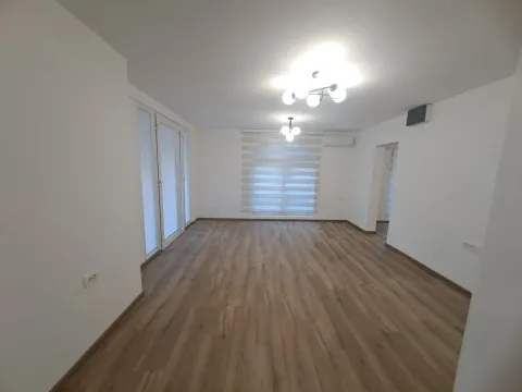 Rent, office space, 110m², Zabjelo, Podgorica - image 9