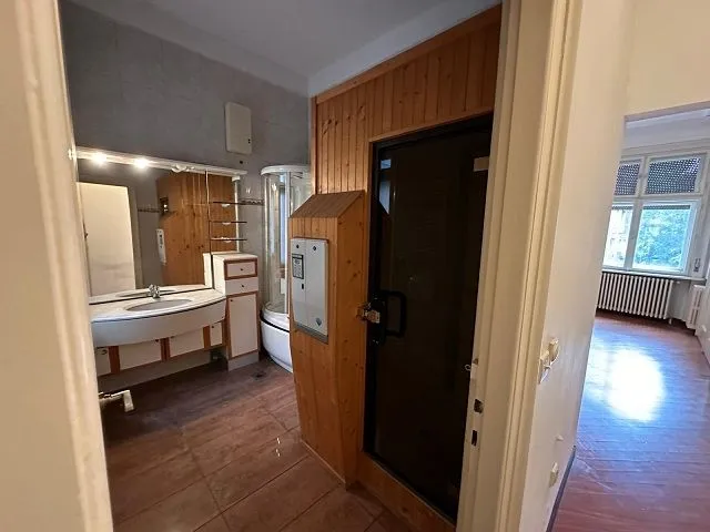 Rent, office space, 305m², Vračar, Šid