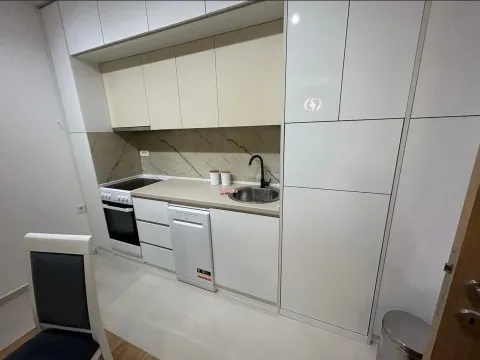 Rent, one bedroom apartment, 47m², City Kvart, Podgorica - image 2