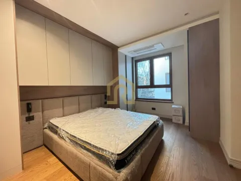 Izdavanje, četvorosoban stan, 143m², Cvetni Trg, Vračar Sve Podlokacije - image 20