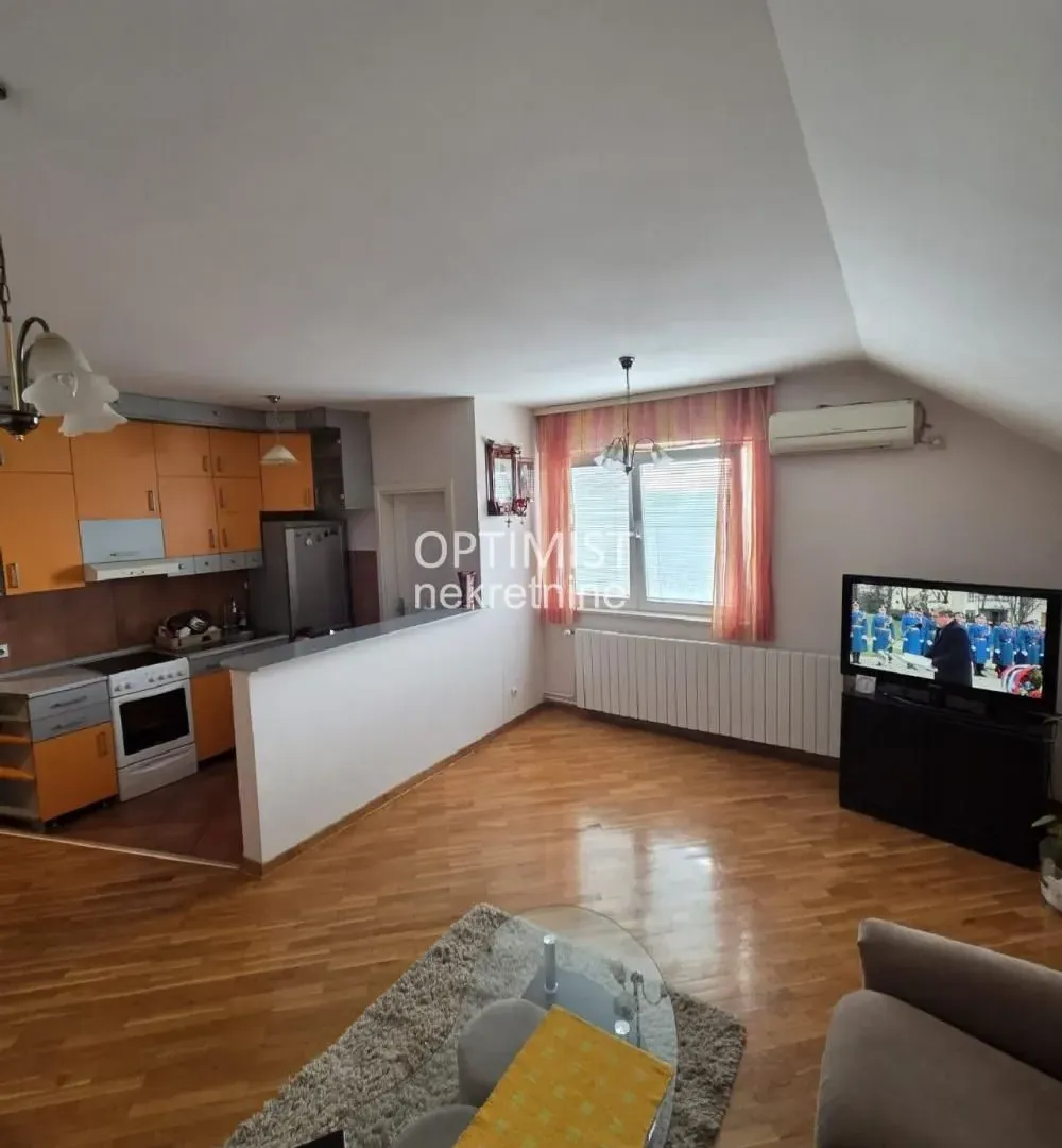 Sale, four bedroom apartment, 95m², Brace Jerković, Voždovac Sve Podlokacije