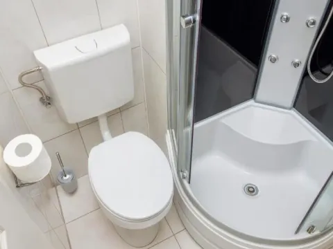 Rent, three bedroom apartment, 70m², Preko Morače, Podgorica - image 2