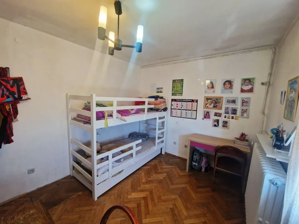 Prodaja, trosoban stan, 81m², Vračar Sve Podlokacije, Beograd