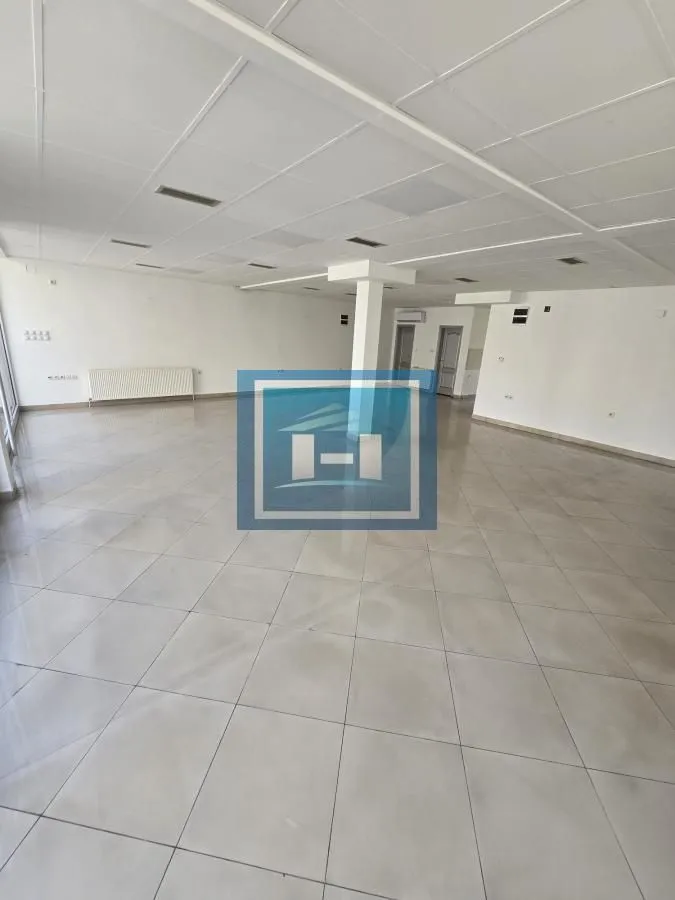 Sale, office space, 136m², Vranje, Srbija