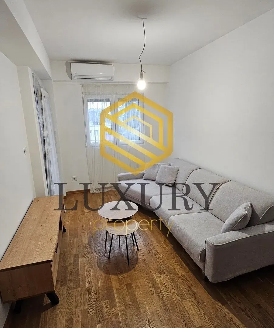 Prodaja, jednosoban stan, 33m², Pobrežje, Podgorica