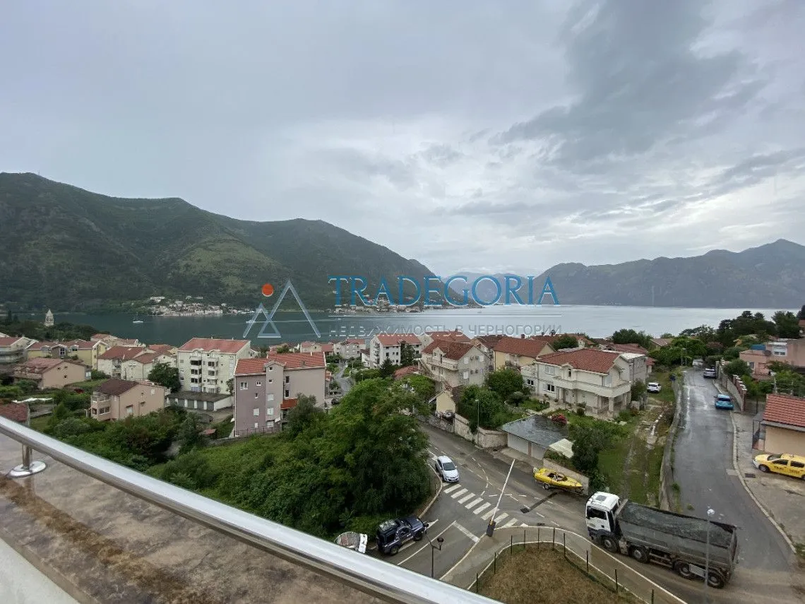 Prodaja, dvosoban stan, 120m², Dobrota, Kotor