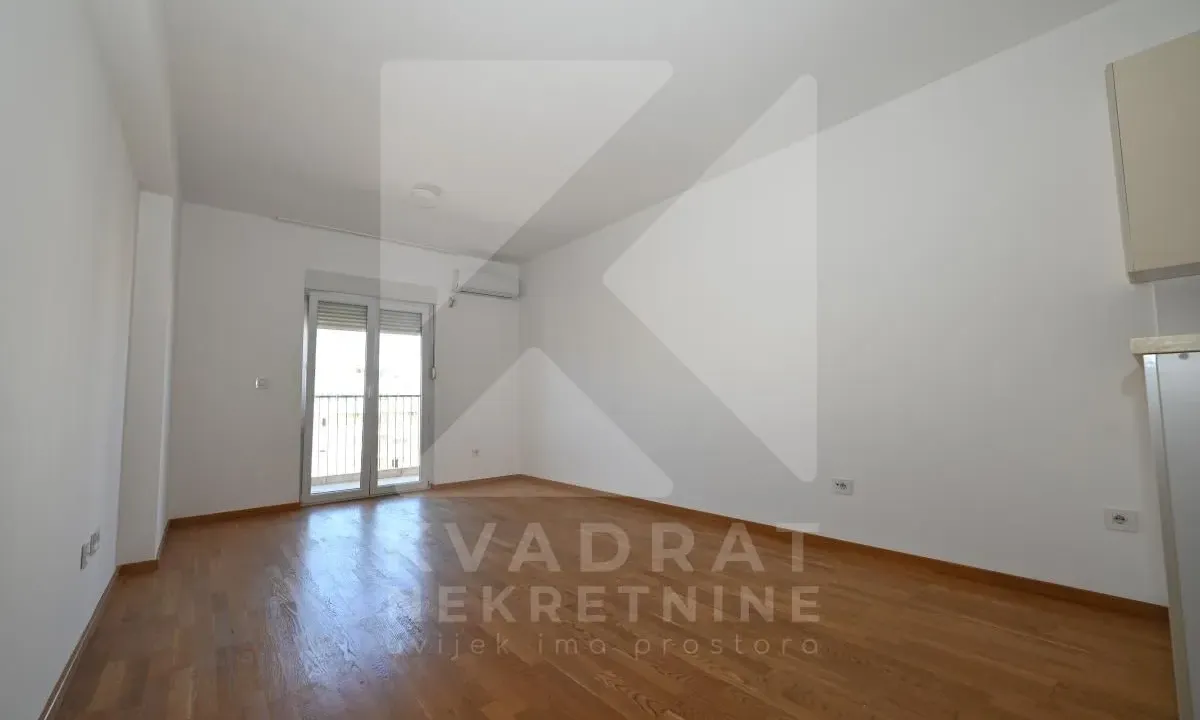 Rent, two bedroom apartment, 65m², Stari Aerodrom, Podgorica