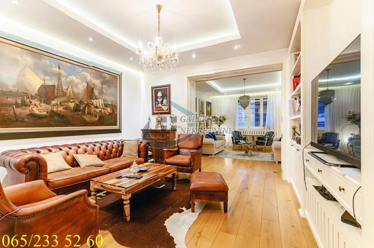 Prodaja, trosoban stan, 95m², Stari Grad, Beograd