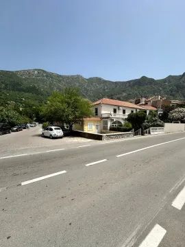 Poslovni prostor in Risan