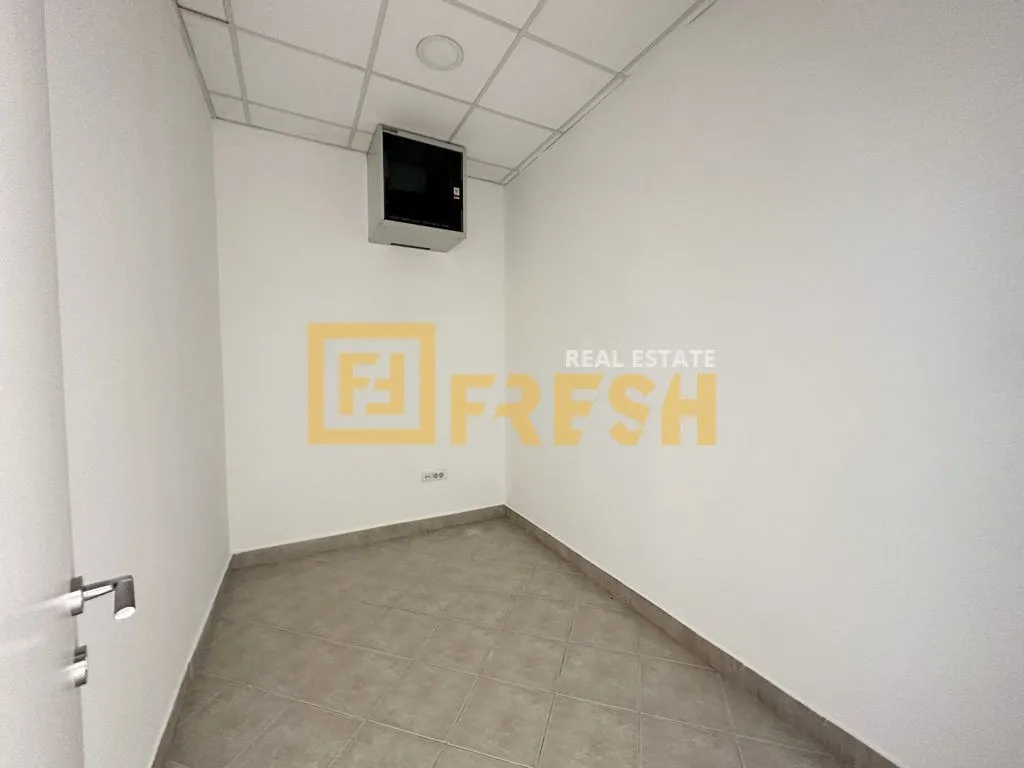 Rent, office space, 90m², Stari Aerodrom, Podgorica