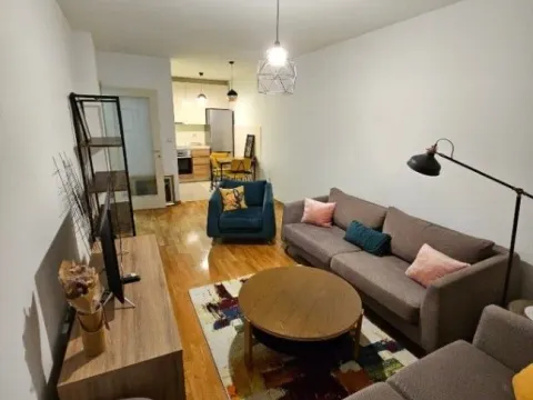 Izdavanje, jednosoban stan, 47m², City Kej, Podgorica - image 10