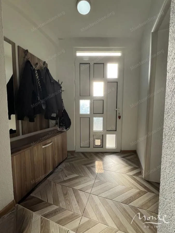 Sale, house, 350m², Bjeliši, Bar