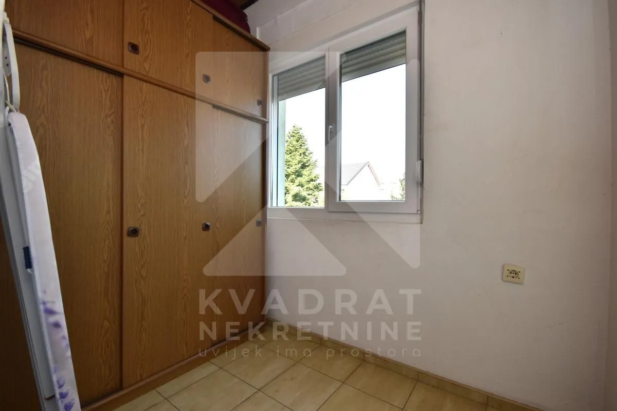Izdavanje, kuća, 250m², Stari Aerodrom, Podgorica