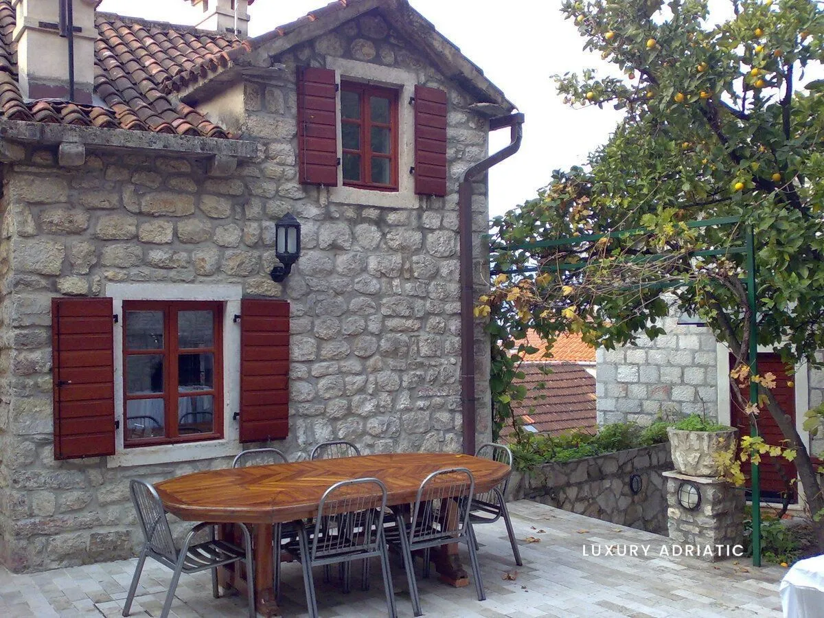 Sale, house, 285m², Perast, Kotor