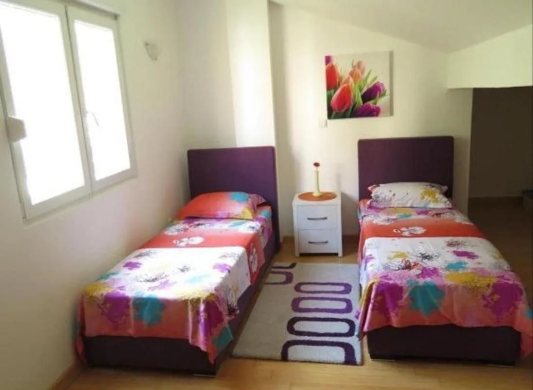 Rent, one bedroom apartment, 68m², Petrovac, Budva