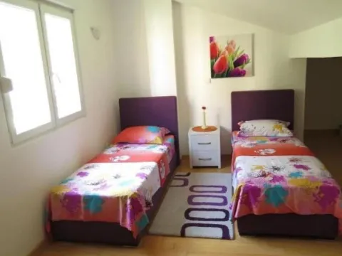 Rent, one bedroom apartment, 68m², Petrovac, Budva - image 6