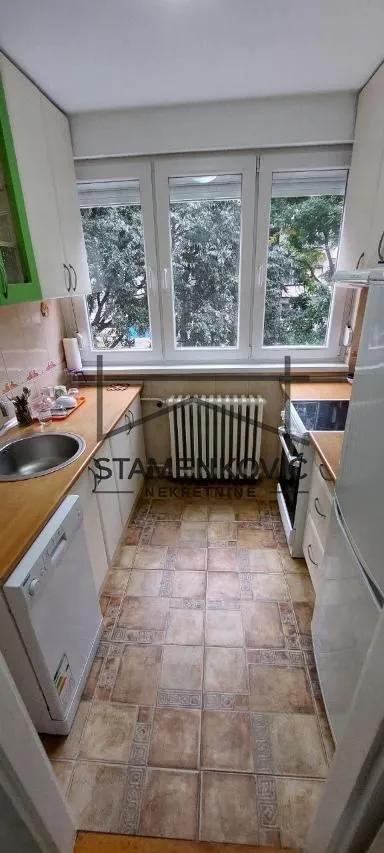 Prodaja, dvosoban stan, 58m², Bulevar Oslobodjenja, Novi Sad Sve Podlokacije
