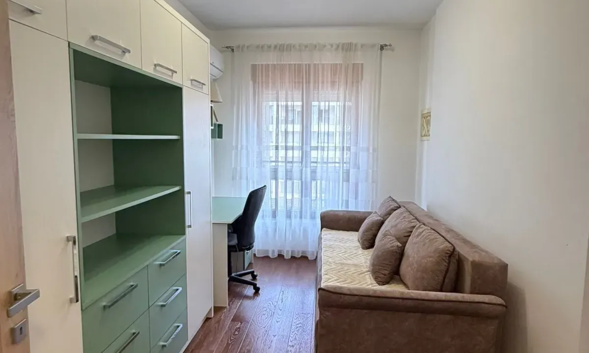 Rent, two bedroom apartment, 77m², Master Kvart, Podgorica