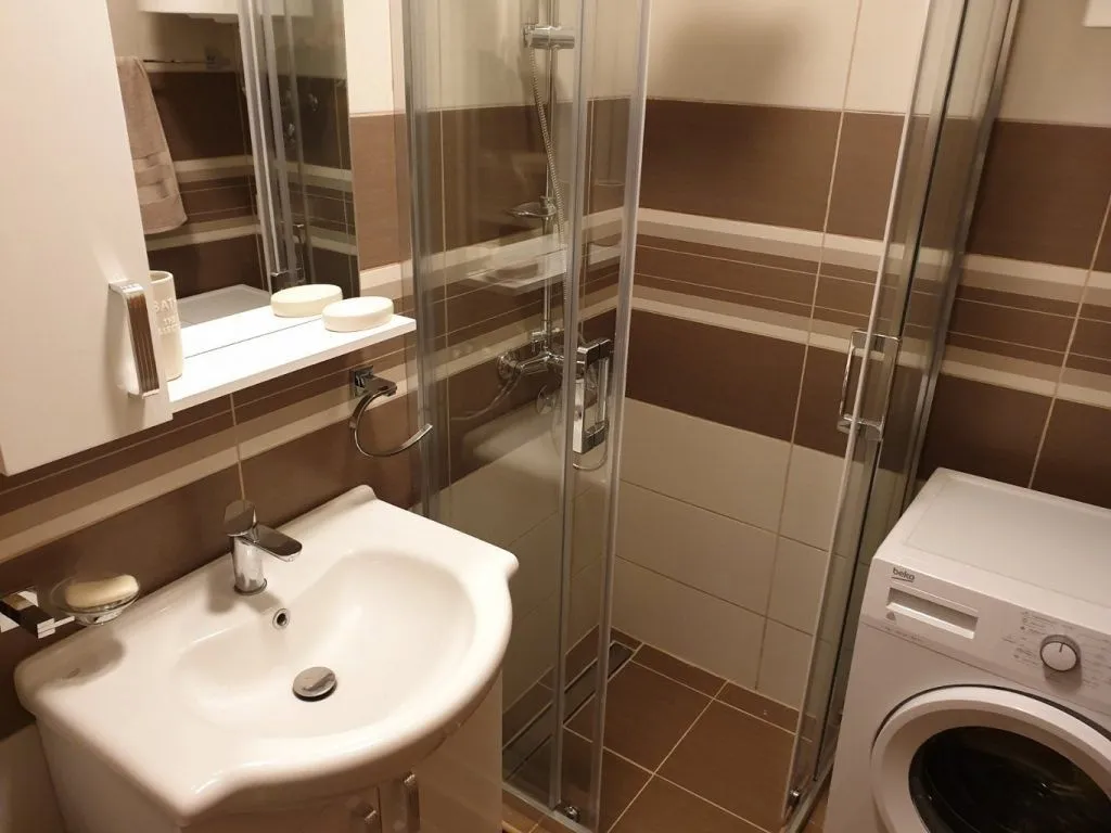 Izdavanje, garsonjera, 30m², Ljubović, Podgorica