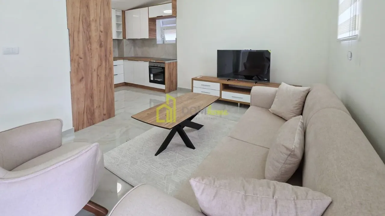 Rent, two bedroom apartment, 100m², Malo Brdo, Podgorica