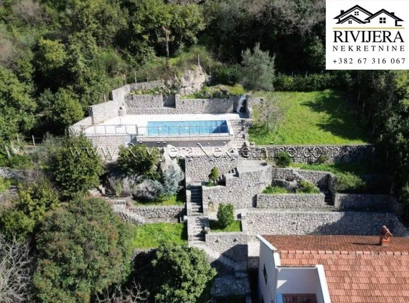 Prodaja, kuća, 245m², Lepetani, Tivat
