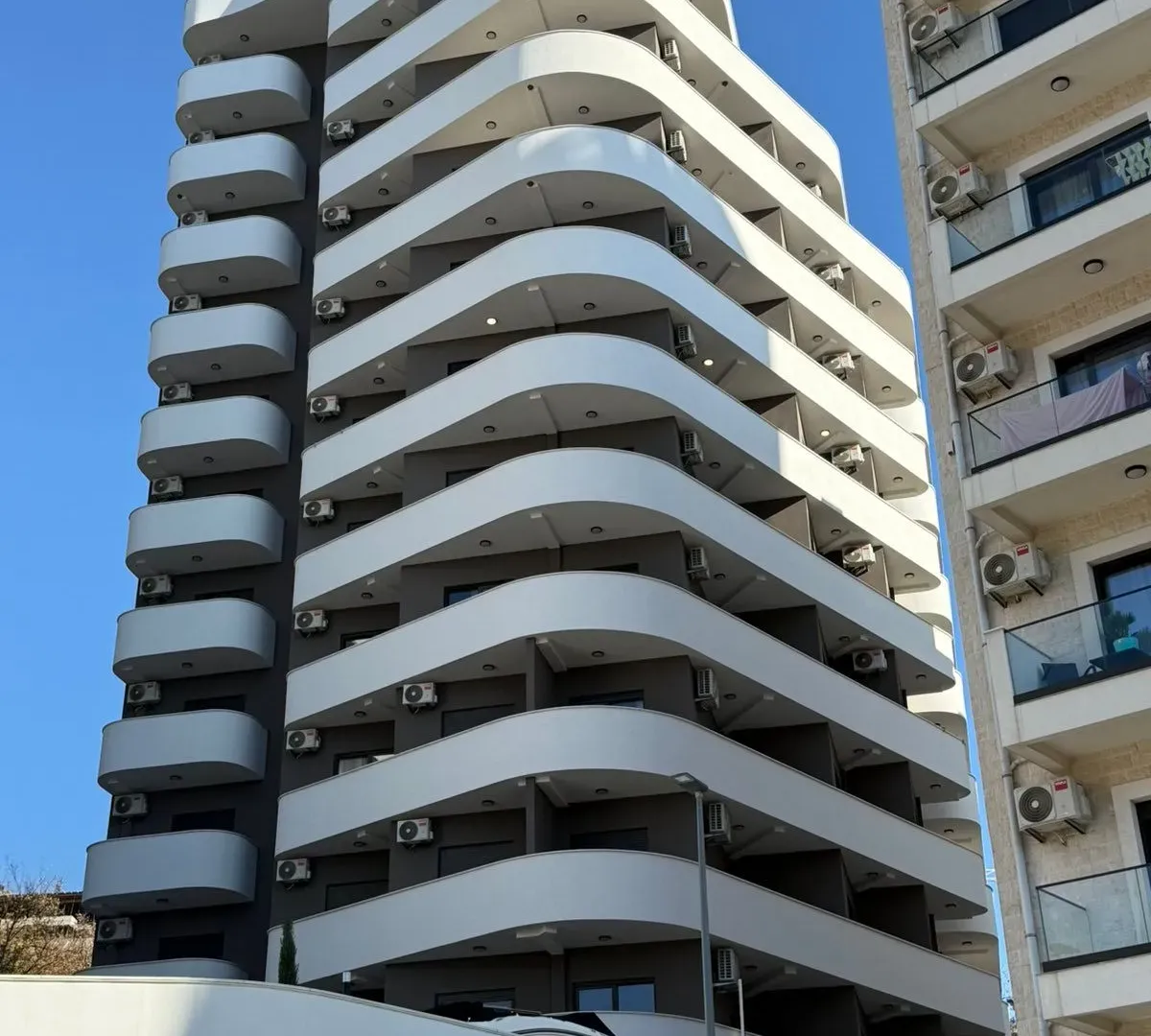 Rent, one bedroom apartment, 40m², Bečići, Budva