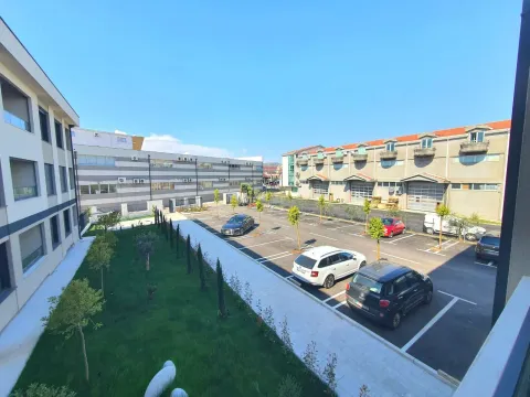 Rent, one bedroom apartment, 46m², Donja Gorica, Podgorica - image 12