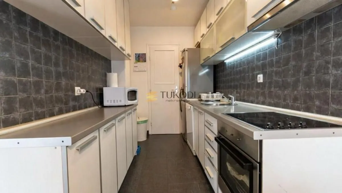 Sale, three bedroom apartment, 64m², Vračar Sve Podlokacije, Beograd