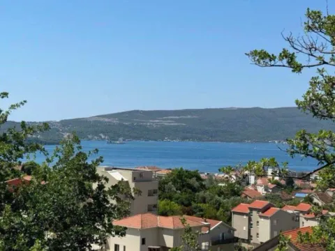 Prodaja, dvosoban stan, 72m², Tivat, Crna Gora