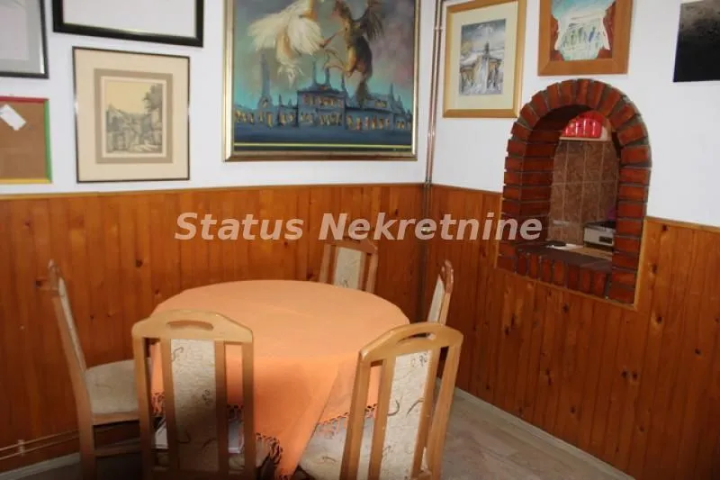 Prodaja, trosoban stan, 81m², Petrovaradin, Novi Sad