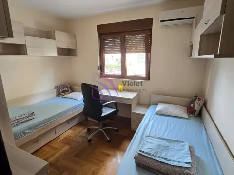 Izdavanje, dvosoban stan, 70m², Stari Aerodrom, Podgorica - image 5